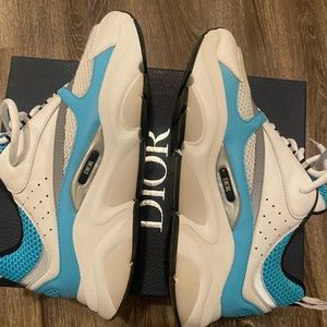 Dior B22 Size 42 / 9